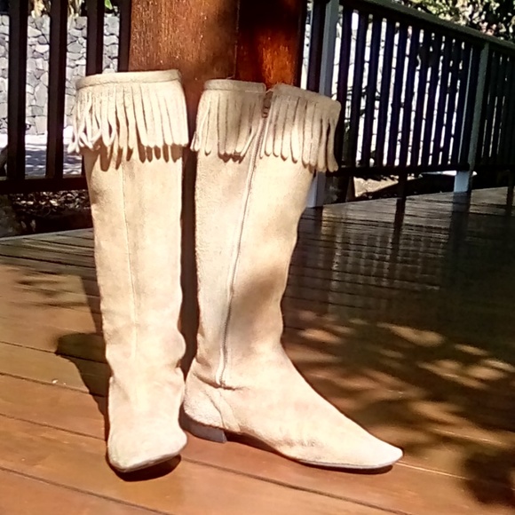 Vintage Boho Suede Boots with Fringe; Size 8.5 M - Picture 2 of 6
